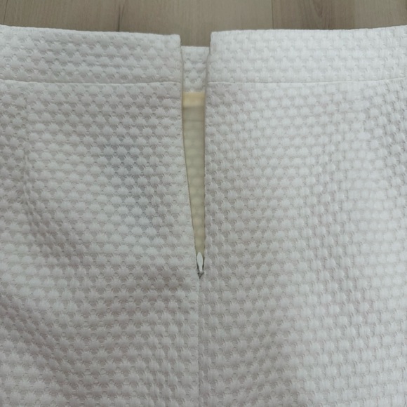 NWT J. Crew No. 2 Pencil Skirt in Matelasse Textured Ivory Cream White Women's 6 - Picture 10 of 15